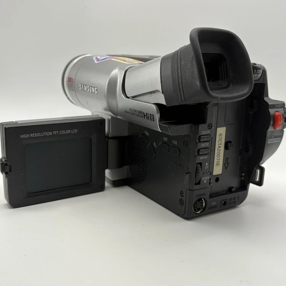 Samsung SCL810 SC-L810 8mm Video8 Hi8 Camcorder VCR Player No Battery No Charger